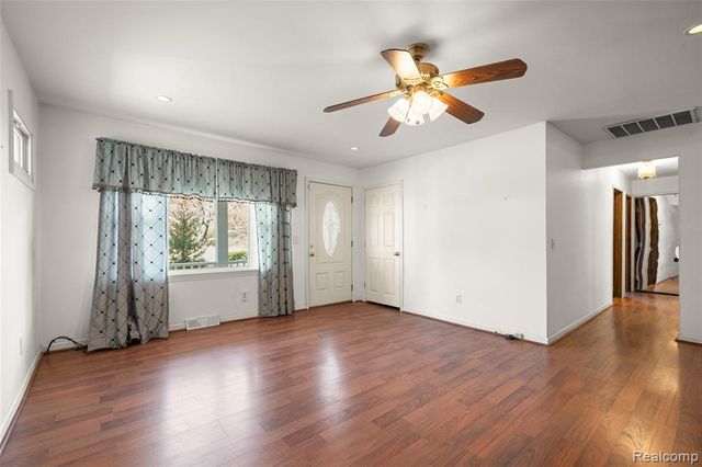 35855 Herman Street, Romulus, MI 48174