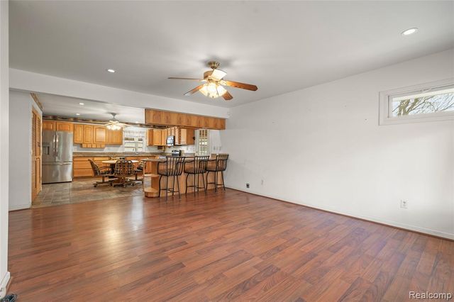 35855 Herman Street, Romulus, MI 48174