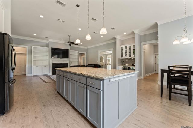9508 W Blount Rd, Denham Springs, LA 70706