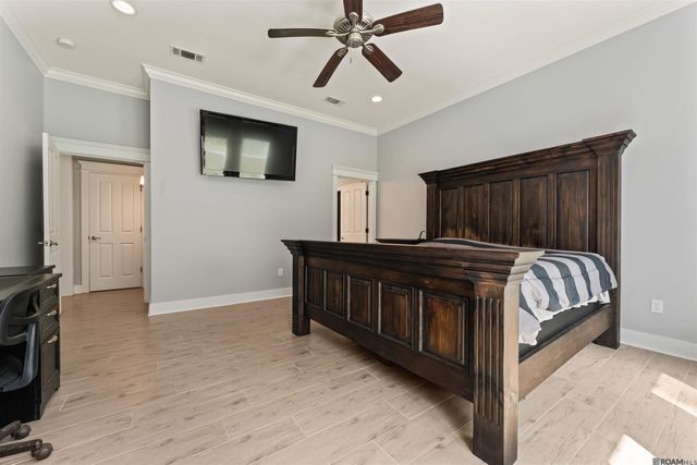 9508 W Blount Rd, Denham Springs, LA 70706