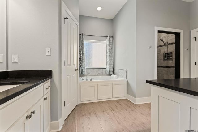 9508 W Blount Rd, Denham Springs, LA 70706