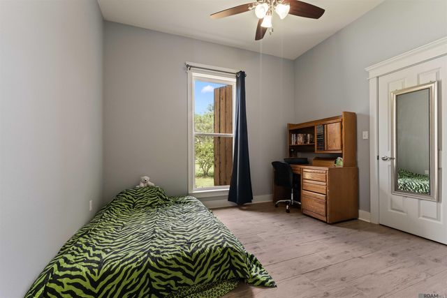 9508 W Blount Rd, Denham Springs, LA 70706