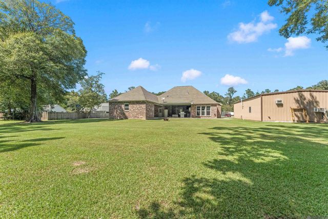 9508 W Blount Rd, Denham Springs, LA 70706