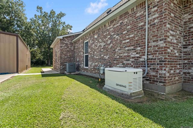 9508 W Blount Rd, Denham Springs, LA 70706