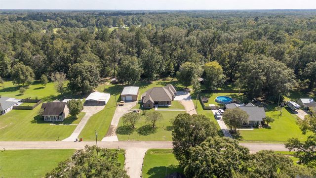 9508 W Blount Rd, Denham Springs, LA 70706