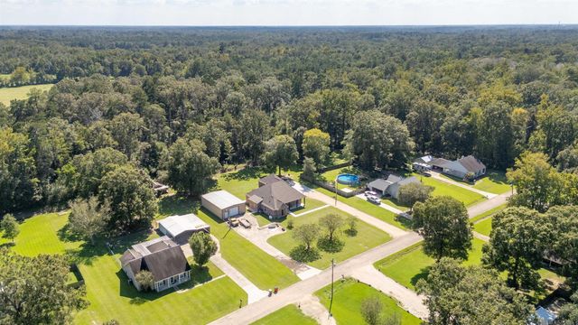 9508 W Blount Rd, Denham Springs, LA 70706