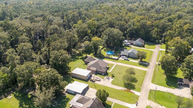 9508 W Blount Rd, Denham Springs, LA 70706