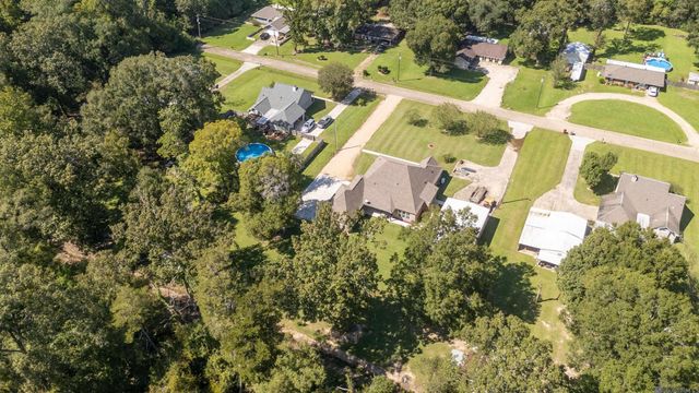 9508 W Blount Rd, Denham Springs, LA 70706