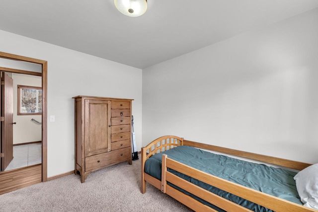 2420 Marshall SQUARE, Kansasville, WI 53139