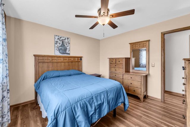 2420 Marshall SQUARE, Kansasville, WI 53139