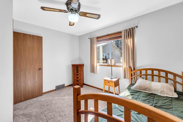 2420 Marshall SQUARE, Kansasville, WI 53139