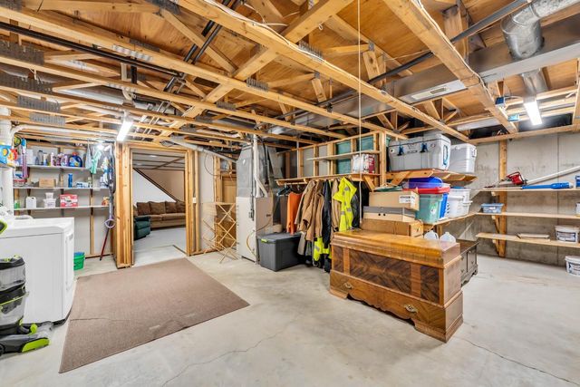 2420 Marshall SQUARE, Kansasville, WI 53139