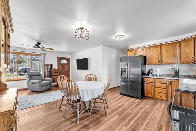 2420 Marshall SQUARE, Kansasville, WI 53139