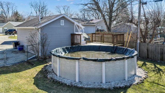 2420 Marshall SQUARE, Kansasville, WI 53139