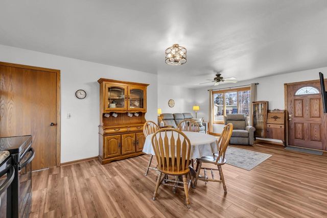 2420 Marshall SQUARE, Kansasville, WI 53139