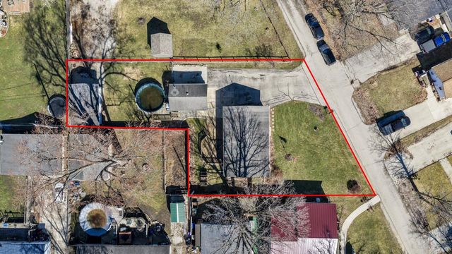 2420 Marshall SQUARE, Kansasville, WI 53139