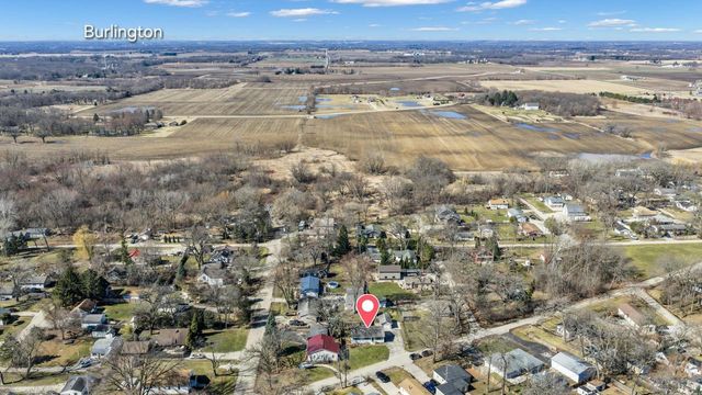 2420 Marshall SQUARE, Kansasville, WI 53139