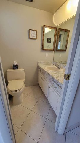 3001 NW 46TH Avenue 104, Lauderdale Lakes, FL 33313