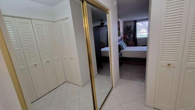 3001 NW 46TH Avenue 104, Lauderdale Lakes, FL 33313