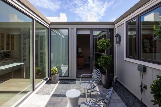 65 Bay Tree Lane, Los Altos, CA 94022