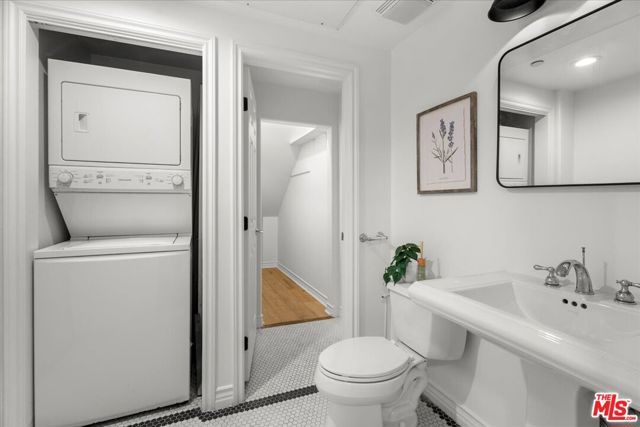 5935 Playa Vista Drive 113, Los Angeles, CA 90094