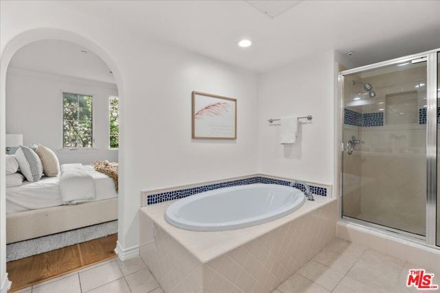 5935 Playa Vista Drive 113, Los Angeles, CA 90094