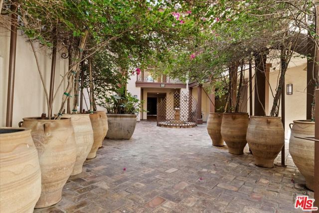 5935 Playa Vista Drive 113, Los Angeles, CA 90094