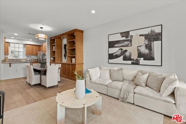 5935 Playa Vista Drive 113, Los Angeles, CA 90094