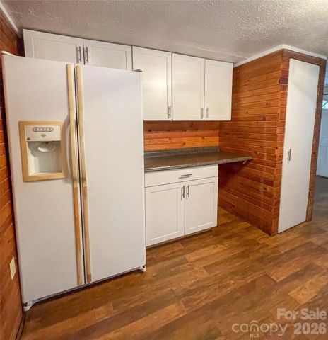 813 Severt Circle, Lenoir, NC 28645