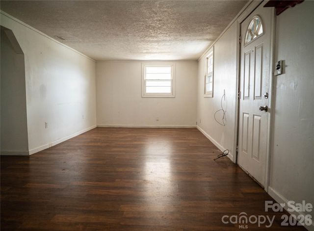 813 Severt Circle, Lenoir, NC 28645