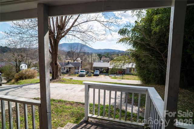 813 Severt Circle, Lenoir, NC 28645