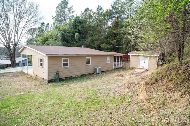 813 Severt Circle, Lenoir, NC 28645
