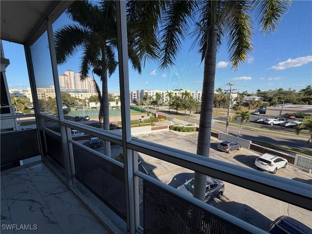 2350 W 1st ST 303, Fort Myers, FL 33901