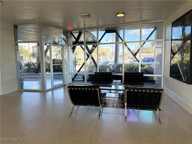 2350 W 1st ST 303, Fort Myers, FL 33901