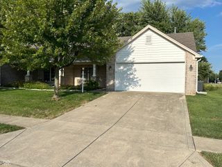 1003 Hilltop Commons Boulevard, Whiteland, IN 46184