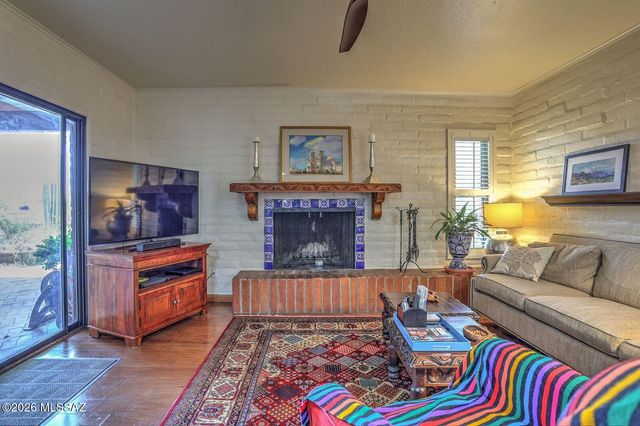 5515 N Via Entrada, Tucson, AZ 85718
