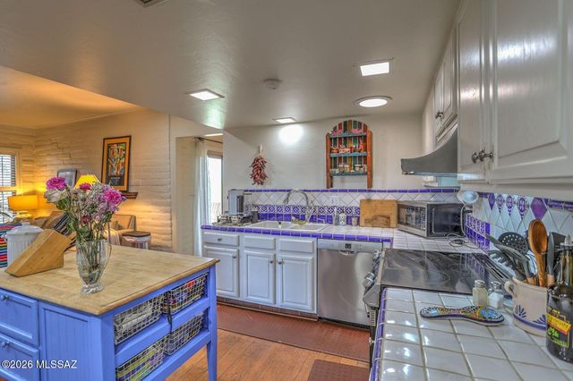 5515 N Via Entrada, Tucson, AZ 85718