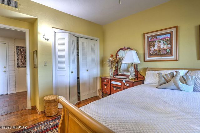 5515 N Via Entrada, Tucson, AZ 85718