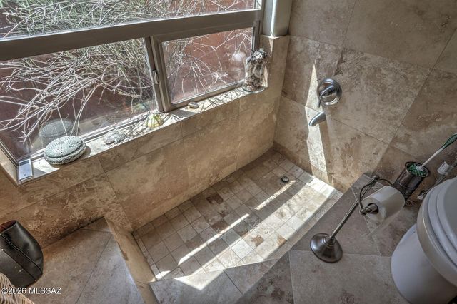 5515 N Via Entrada, Tucson, AZ 85718