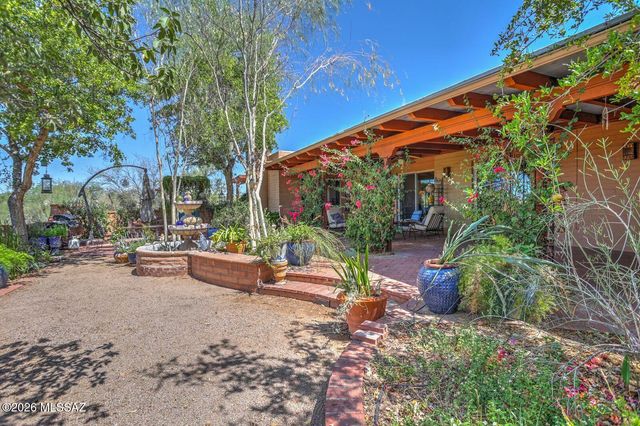 5515 N Via Entrada, Tucson, AZ 85718
