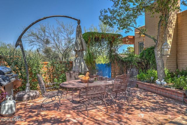 5515 N Via Entrada, Tucson, AZ 85718