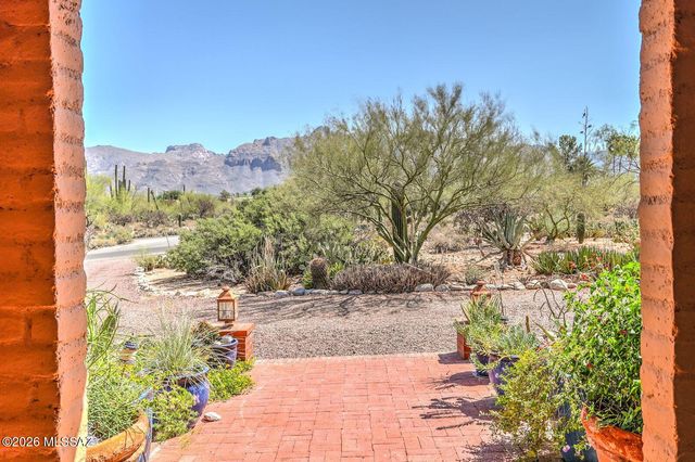 5515 N Via Entrada, Tucson, AZ 85718