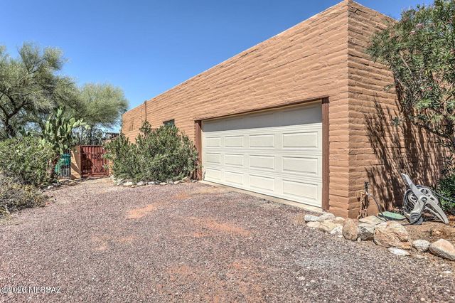 5515 N Via Entrada, Tucson, AZ 85718