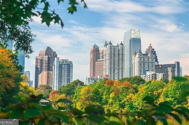 275 13th Street 209, Atlanta, GA 30309