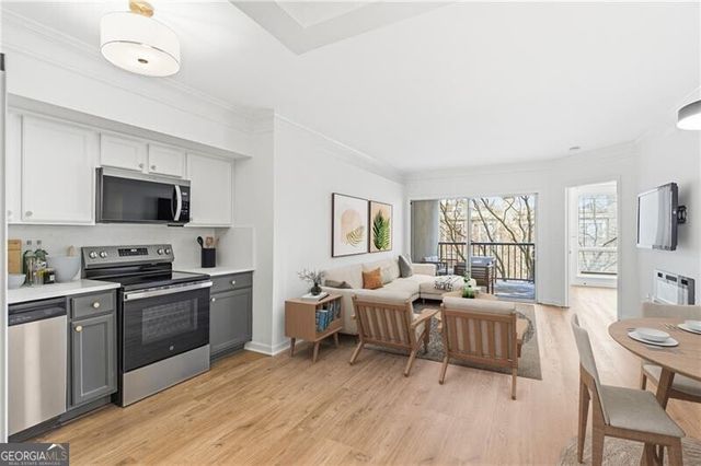 275 13th Street 209, Atlanta, GA 30309