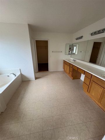 17416 Hawkwood, Riverside, CA 92503