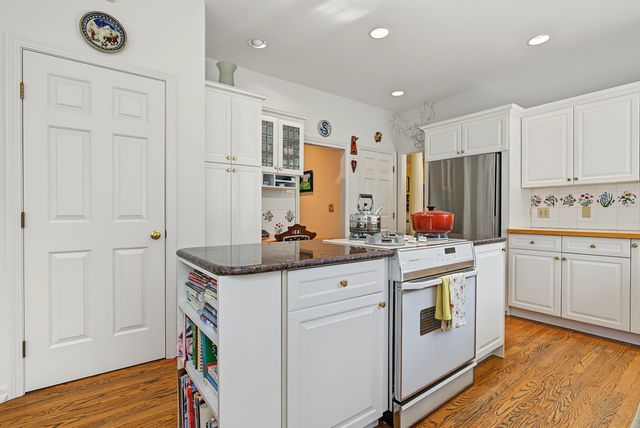 97 Tidewater Farm Road, Stratham, NH 03885