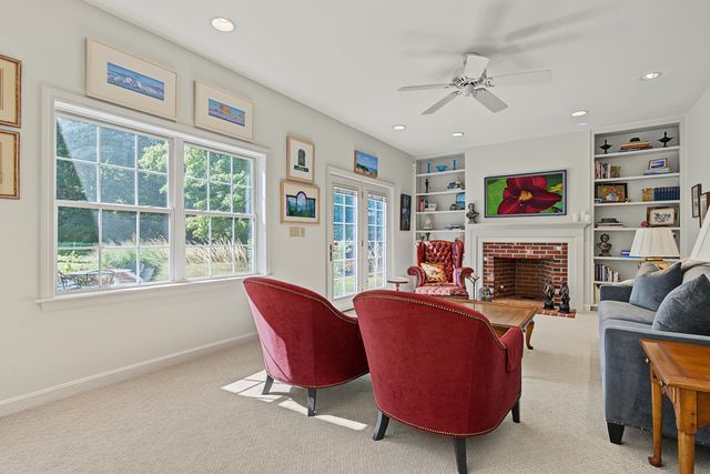 97 Tidewater Farm Road, Stratham, NH 03885