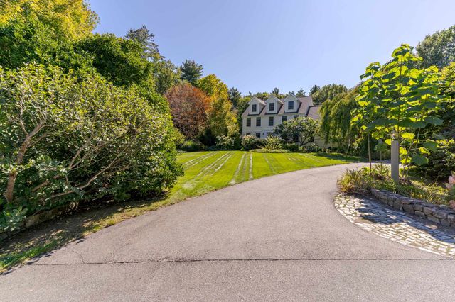 97 Tidewater Farm Road, Stratham, NH 03885