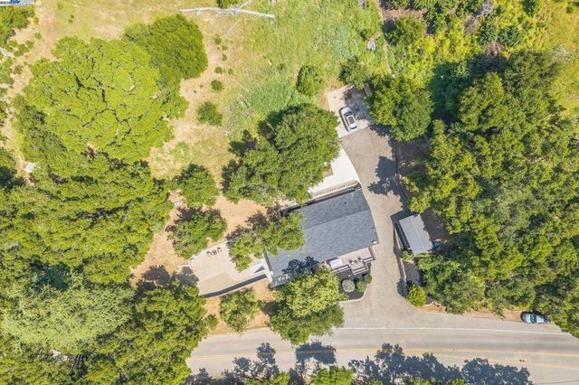 18698 Cull Canyon Rd, Castro Valley, CA 94552